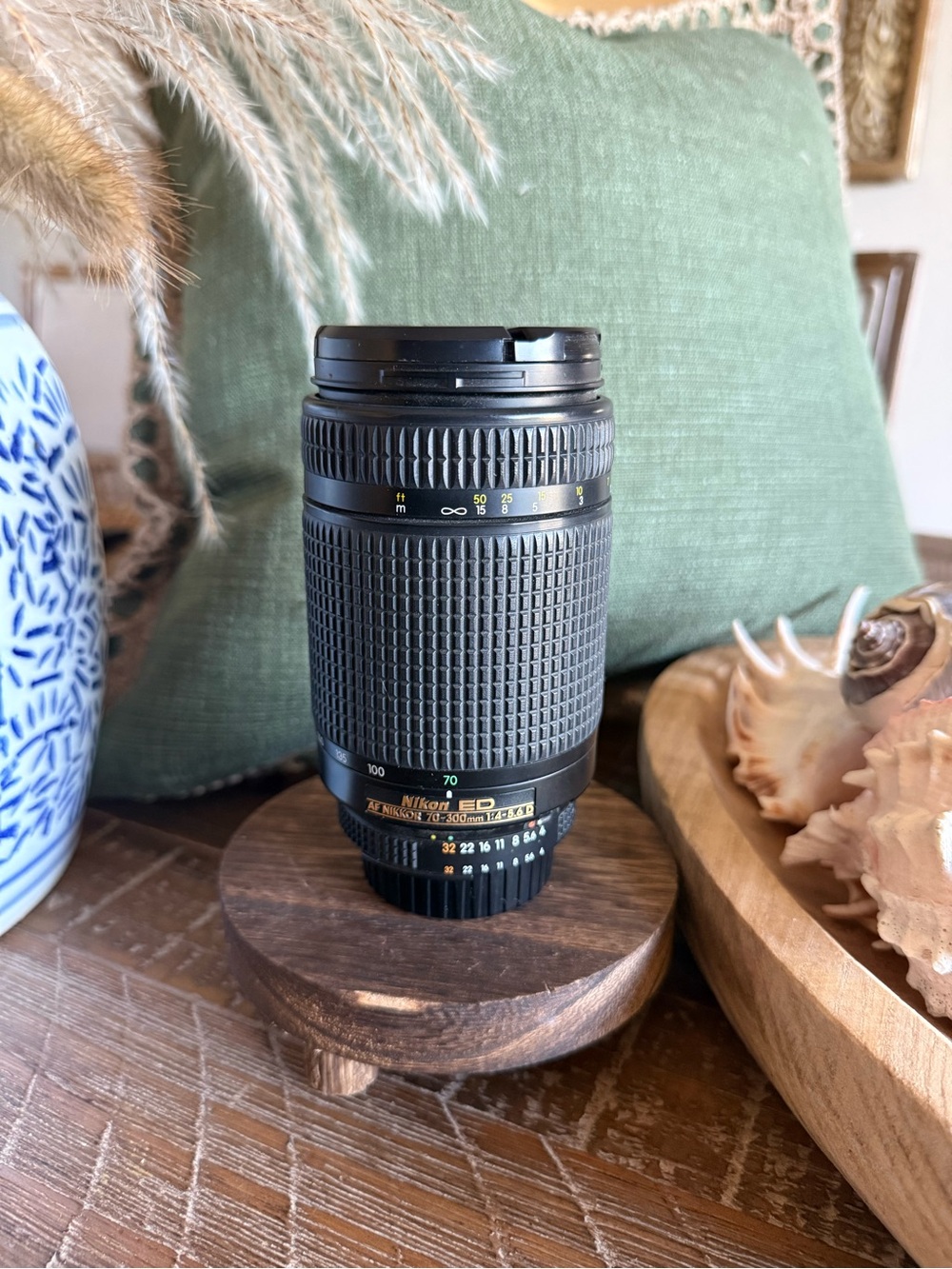 Nikon ED
AF NIKKOR 70-300mm1:4-56D w/Nikon dust bag.